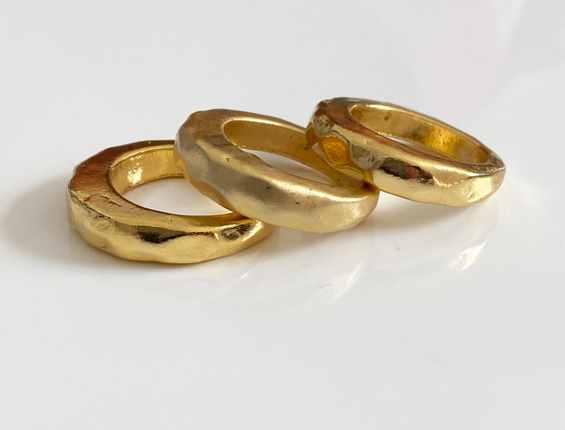 TOM Dazzle Ring: layers: gold, shiny gold and matte